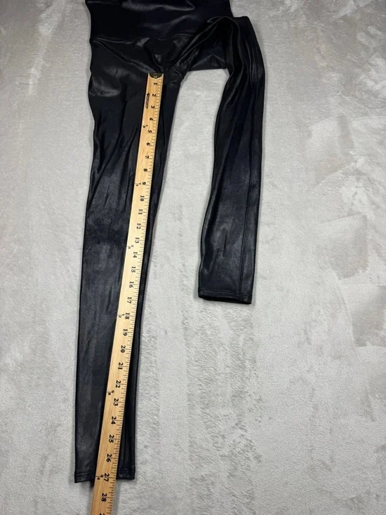 Spanx Faux Leather Crackle Black Leggings Size Small - Picture 10 of 16